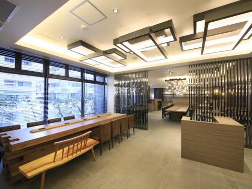 クインテッサホテル福岡天神南 4*